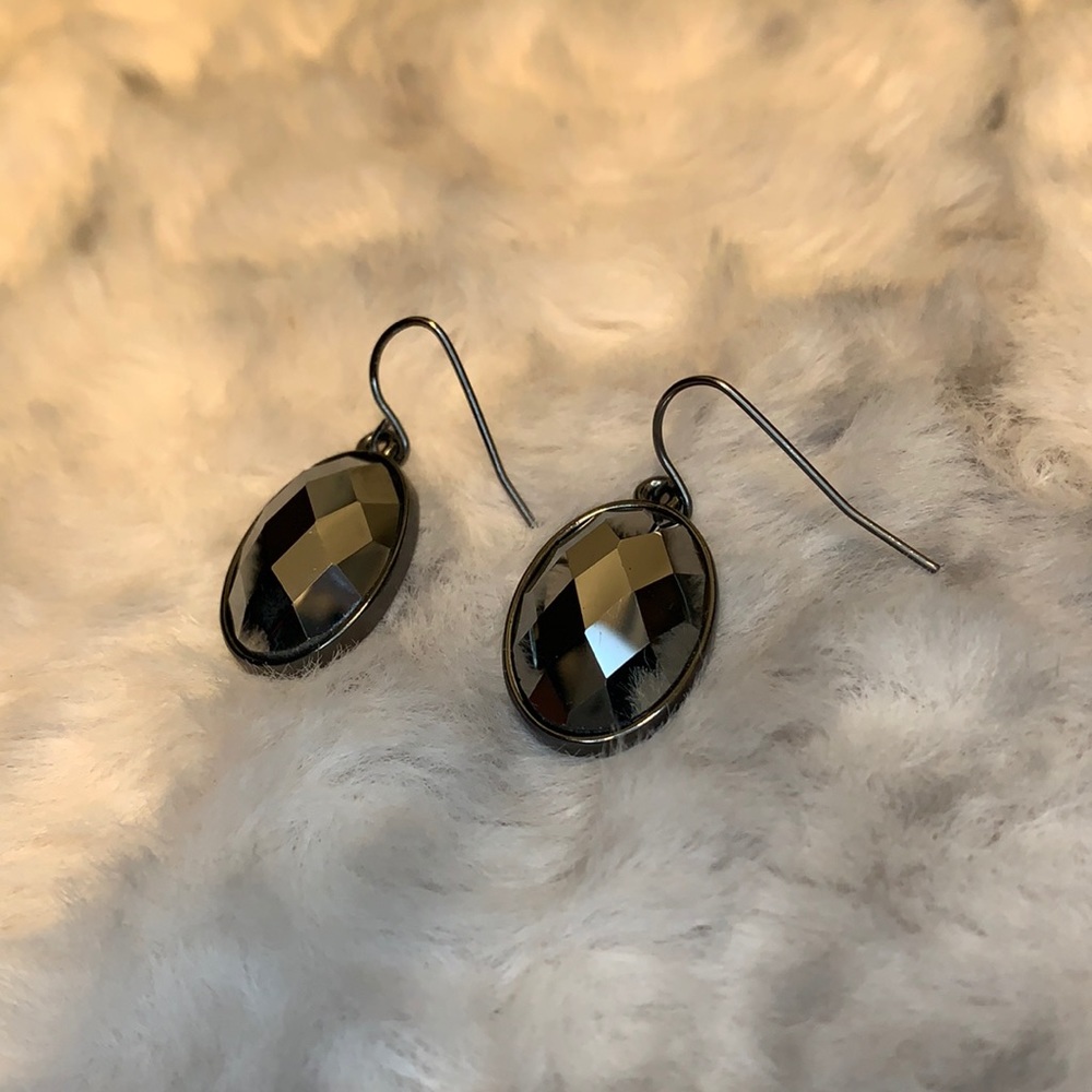 Premier Designs black earrings